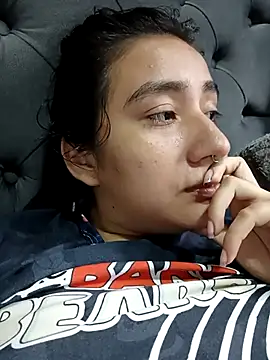 Snapshot of Hellen_Alex chatting on 03-10-25, 06:01 Hellen Alex online show from 03-10-25, 06:01