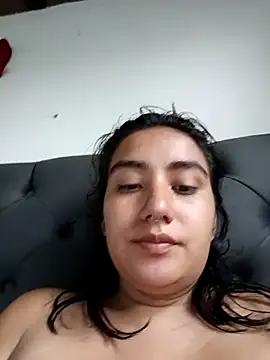 Snapshot of Hellen_Alex chatting on 03-11-25, 05:46 Hellen Alex online show from 03-11-25, 05:46