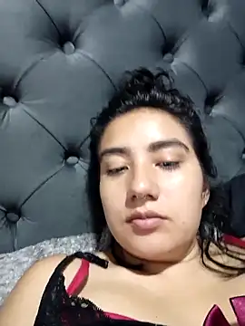 Snapshot of Hellen_Alex chatting on 03-14-25, 01:24 Hellen Alex online show from 03-14-25, 01:24