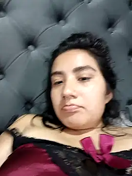 Snapshot of Hellen_Alex chatting on 03-14-25, 04:30 Hellen Alex online show from 03-14-25, 04:30