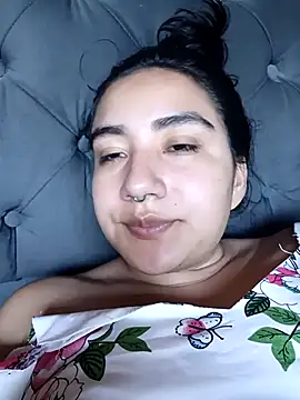 Snapshot of Hellen_Alex chatting on 09-16-25, 02:18 Hellen Alex online show from 09-16-25, 02:18