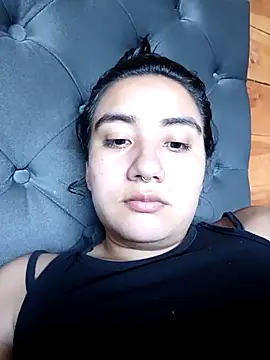 Snapshot of Hellen_Alex chatting on 09-20-25, 03:02 Hellen Alex online show from 09-20-25, 03:02