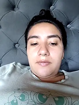 Snapshot of Hellen_Alex chatting on 09-24-25, 02:42 Hellen Alex online show from 09-24-25, 02:42