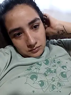 Snapshot of Hellen_Alex chatting on 10-04-25, 03:10 Hellen Alex online show from 10-04-25, 03:10