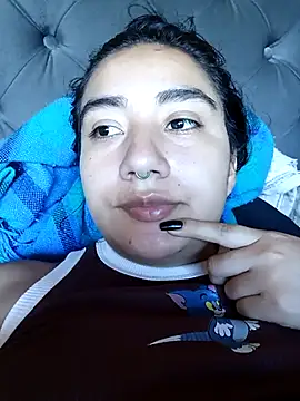 Snapshot of Hellen_Alex chatting on 10-09-25, 01:09 Hellen Alex online show from 10-09-25, 01:09