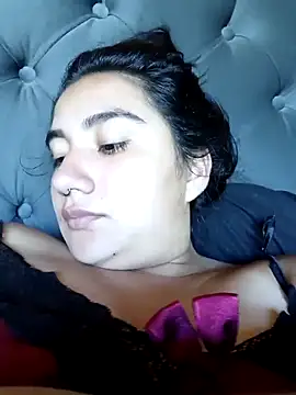 Snapshot of Hellen_Alex chatting on 10-15-25, 01:55 Hellen Alex online show from 10-15-25, 01:55