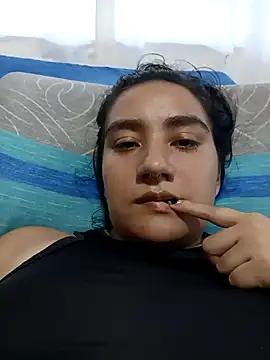 Snapshot of Hellen_Alex chatting on 10-30-25, 03:13 Hellen Alex online show from 10-30-25, 03:13