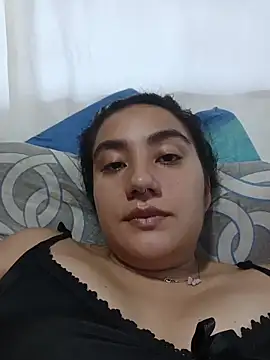 Snapshot of Hellen_Alex chatting on 11-13-25, 03:11 Hellen Alex online show from 11-13-25, 03:11