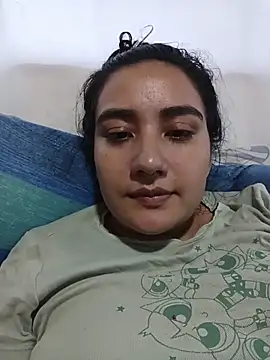 Snapshot of Hellen_Alex chatting on 12-14-25, 03:39 Hellen Alex online show from 12-14-25, 03:39