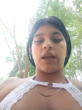 Snapshot of naughty-girl01 chatting on 12-19-24, 04:46 naughty-girl01 online show from 12-19-24, 04:46