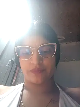 Snapshot of naughty-girl01 chatting on 01-25-25, 05:19 naughty-girl01 online show from 01-25-25, 05:19