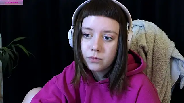 Snapshot of June_shy0 chatting on 03-14-25, 07:26 June shy0 online show from 03-14-25, 07:26