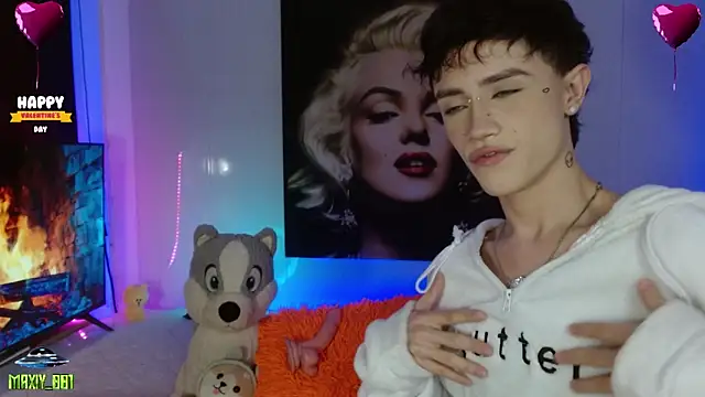 Snapshot of maxiy_001 chatting on 02-12-25, 06:19 maxiy 001 online show from 02-12-25, 06:19