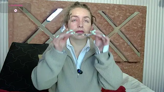  isaabellaa online show from 05-22-26, 12:44