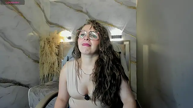  isaabellaa online show from 07-11-26, 12:30