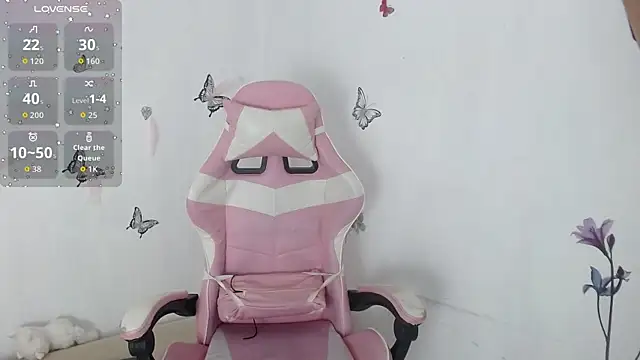 helen kinett online show from 10-30-25, 02:18