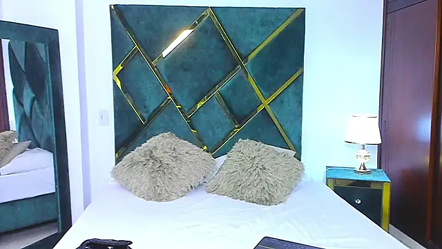 Criss Ariana online show from 02-12-25, 11:51