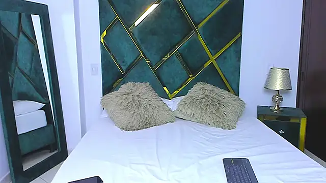 Criss Ariana online show from 02-14-25, 11:42