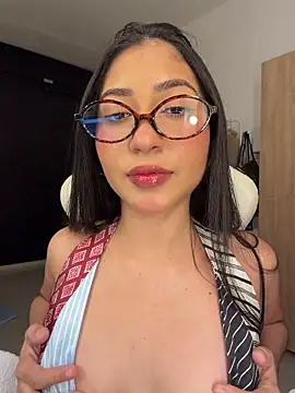 Sweetnaughtygirl  online show from 05-31-26, 12:08