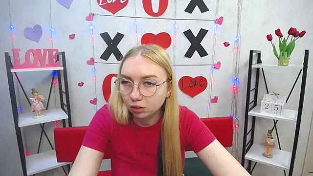 BeatriceFly online show from 01-25-25, 01:41