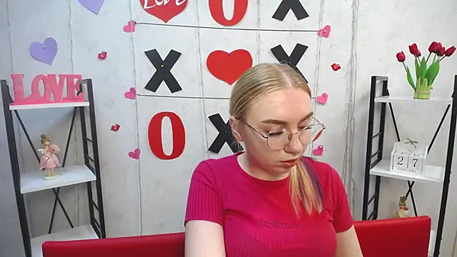 BeatriceFly online show from 01-27-25, 12:37