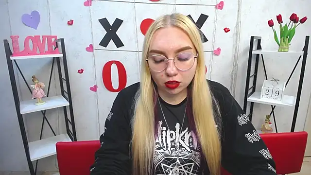 BeatriceFly online show from 01-29-25, 03:15