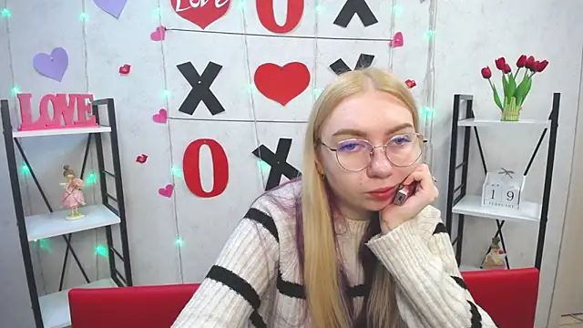 BeatriceFly online show from 02-19-25, 06:22