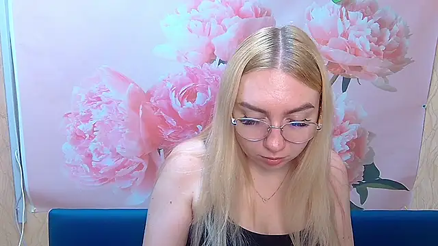 BeatriceFly online show from 09-09-25, 05:40