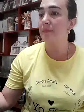 skayhot  online show from 12-23-24, 02:07