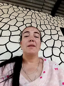 skayhot  online show from 12-28-24, 02:42