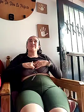 skayhot  online show from 02-10-25, 04:04