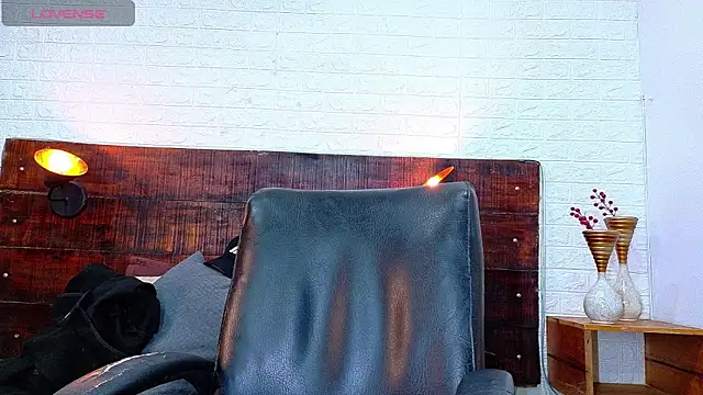 Snapshot of Celeste_sanz chatting on 11-21-25, 10:47 Celeste sanz online show from 11-21-25, 10:47