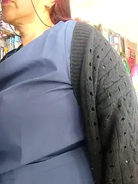 Snapshot of Edged_Hot69 chatting on 03-14-25, 08:17 Edged Hot69 online show from 03-14-25, 08:17