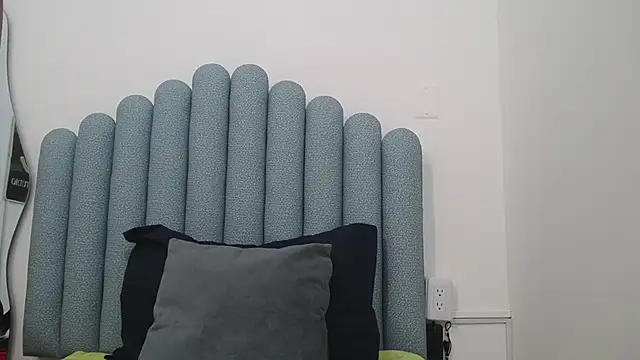 Snapshot of iniyalaboni chatting on 03-12-25, 12:26 iniyalaboni online show from 03-12-25, 12:26