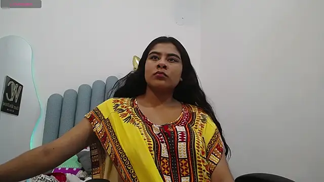 Snapshot of iniyalaboni chatting on 03-22-25, 07:53 iniyalaboni online show from 03-22-25, 07:53