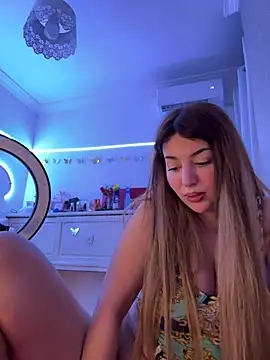 Hot malak online show from 03-20-26, 08:14