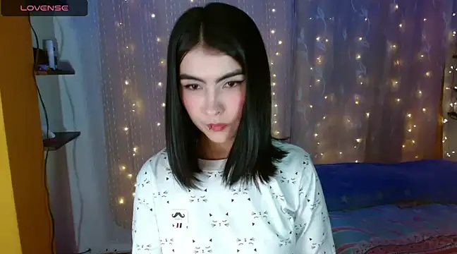 Snapshot of victoria-henaoo chatting on 02-16-25, 02:31 victoria-henaoo online show from 02-16-25, 02:31