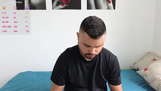 Snapshot of tammyandrade_ chatting on 03-14-25, 12:29 tammyandrade online show from 03-14-25, 12:29