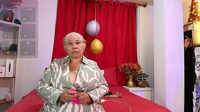 girl amada online show from 02-24-26, 08:18