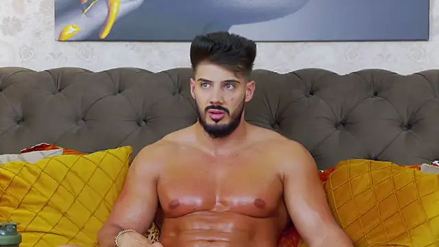 Snapshot of DustinKeent chatting on 02-06-25, 04:10 DustinKeent online show from 02-06-25, 04:10