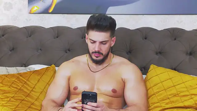 Snapshot of DustinKeent chatting on 02-18-26, 04:30 DustinKeent online show from 02-18-26, 04:30