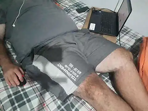 mfreitas005 online show from 01-23-25, 01:08