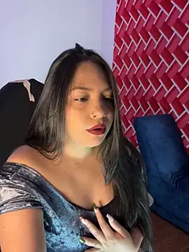 Snapshot of emiily15__ chatting on 09-14-25, 07:35 emiily15 online show from 09-14-25, 07:35