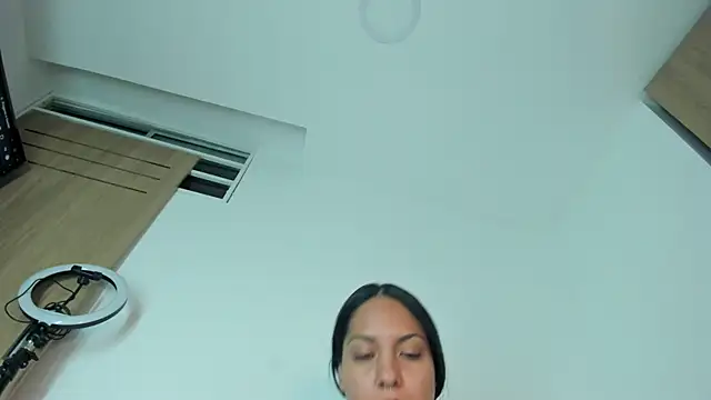 emiily15   online show from 07-16-26, 01:44