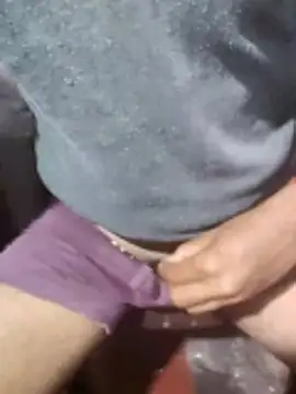 Snapshot of iaparna chatting on 12-15-25, 04:44 iaparna online show from 12-15-25, 04:44