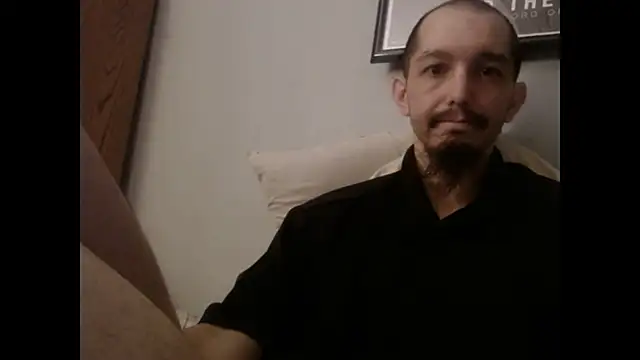 Snapshot of VanceFontaine chatting on 10-22-25, 11:21 VanceFontaine online show from 10-22-25, 11:21