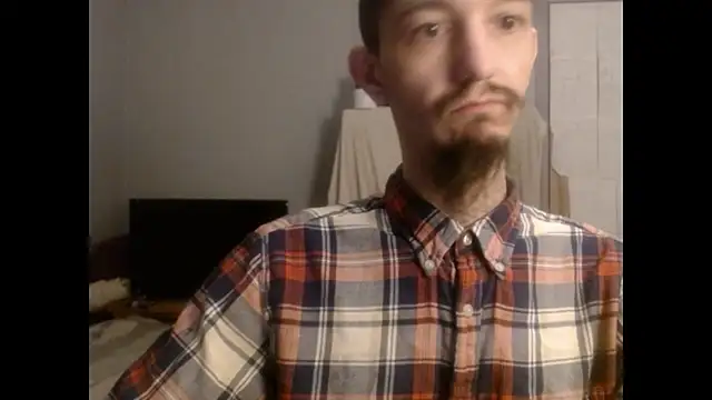 Snapshot of VanceFontaine chatting on 12-17-25, 05:35 VanceFontaine online show from 12-17-25, 05:35