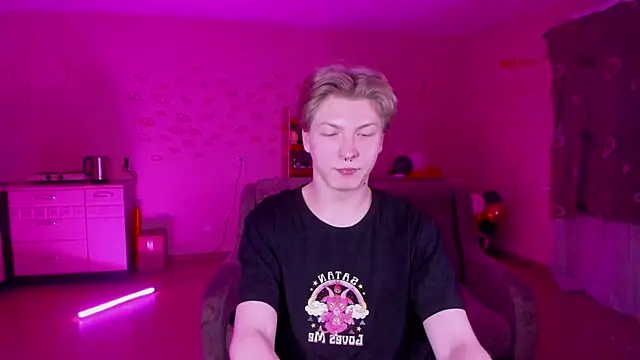 TheMikeSever online show from 01-14-25, 05:34