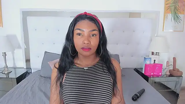 Isla Scott online show from 04-14-26, 11:27