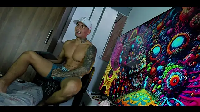 Snapshot of Dominiofit chatting on 03-13-25, 11:16 Dominiofit online show from 03-13-25, 11:16